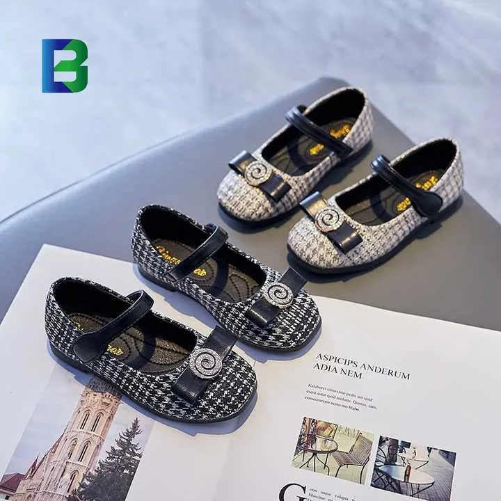 أحذية مسطحة-flat shoes
