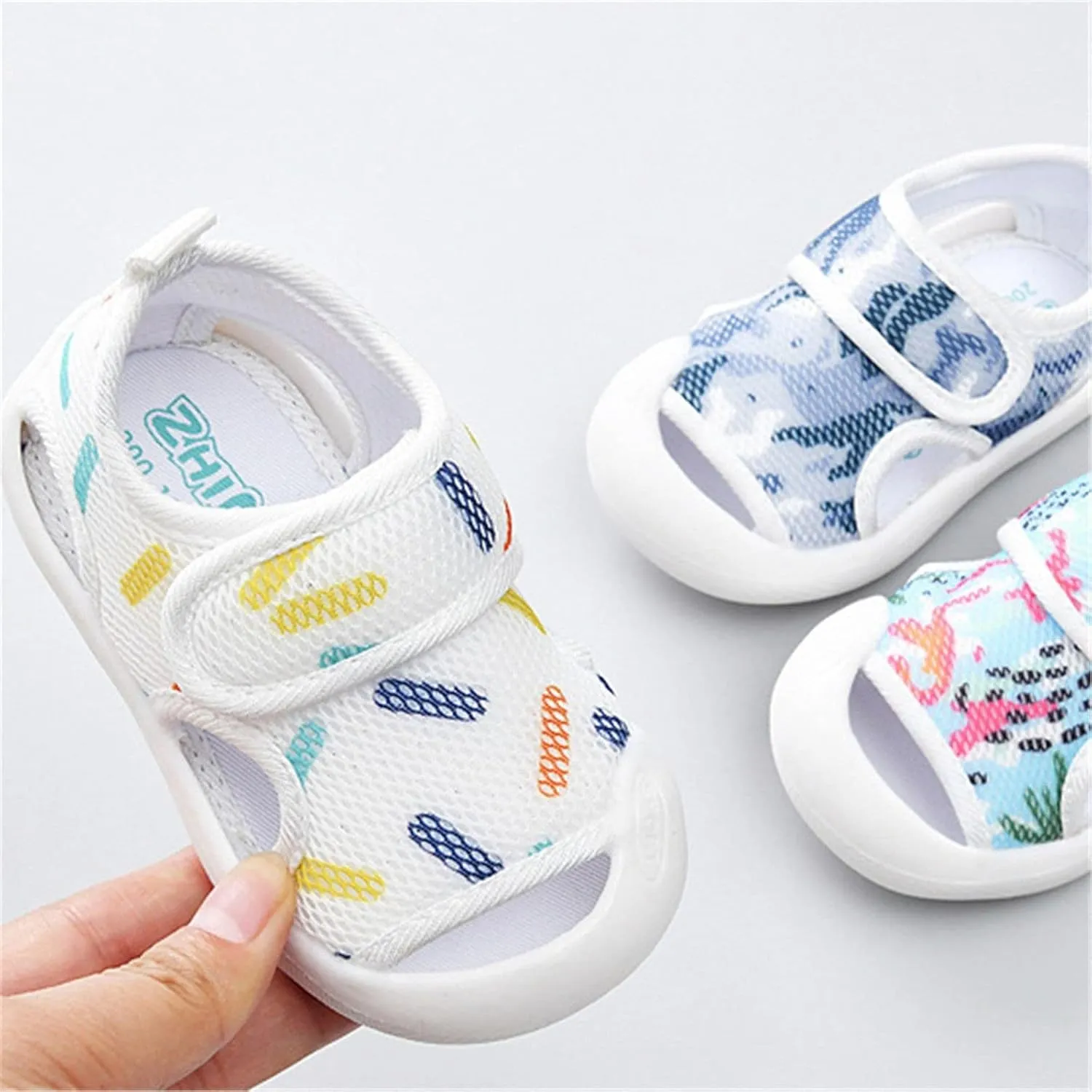 Baby Sandals Breathable Mesh Rubber Sole Non-Slip Outdoor Walking Shoes Non-Slip Sneakers for Boys Baby Girl Flat