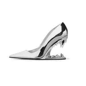 Baotou Metal-Toothed One-Step-In Fashion Statement Stylish Women's Shoes
