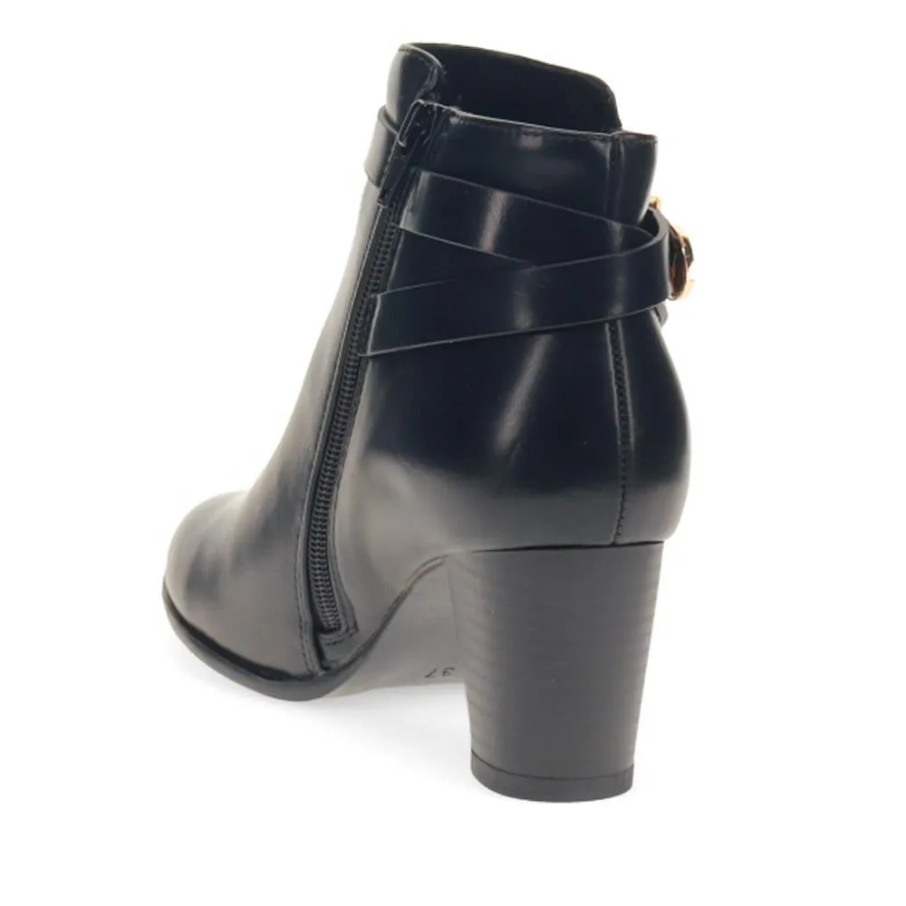 Buckled Ankle Boots - BELTREN40001 / 326 057
