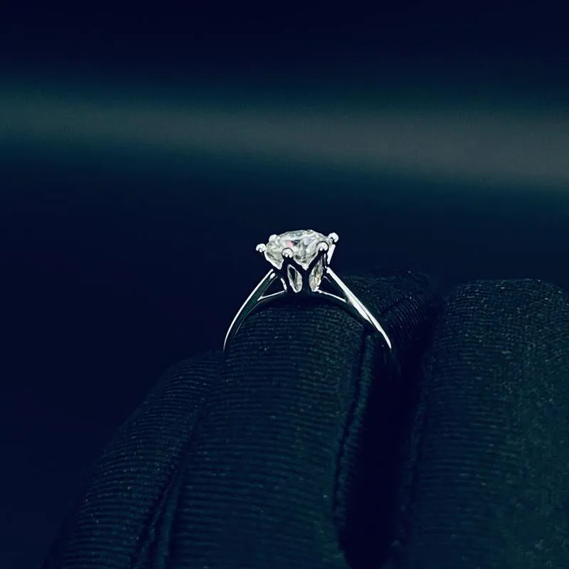 Crown • 1Ct. round Brilliant Solitaire Engagement Ring