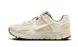 Nike Zoom Vomero 5 Valentine's Day