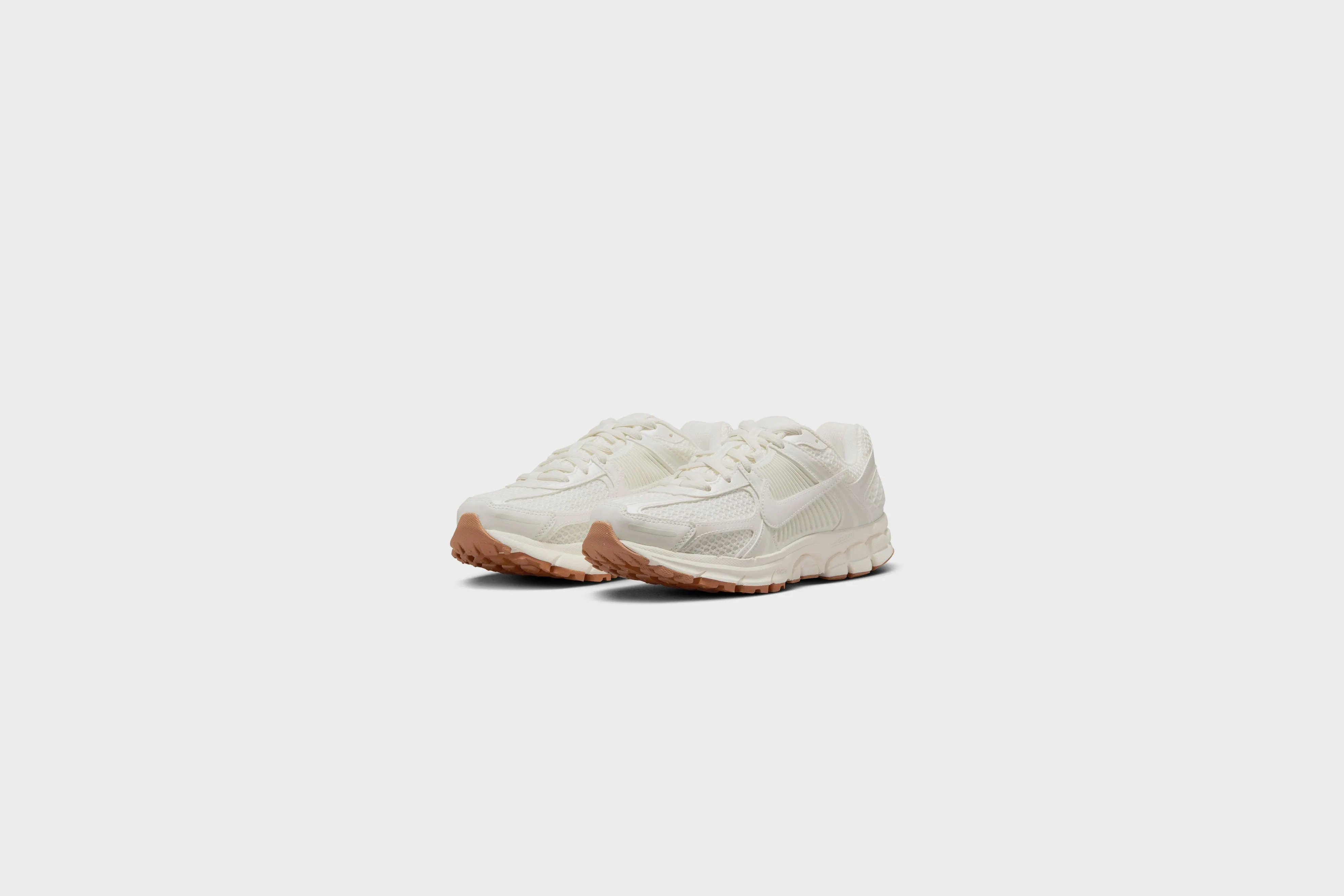 WMNS Nike Zoom Vomero 5 (Sail/Sail-Photon Dust-Flax)