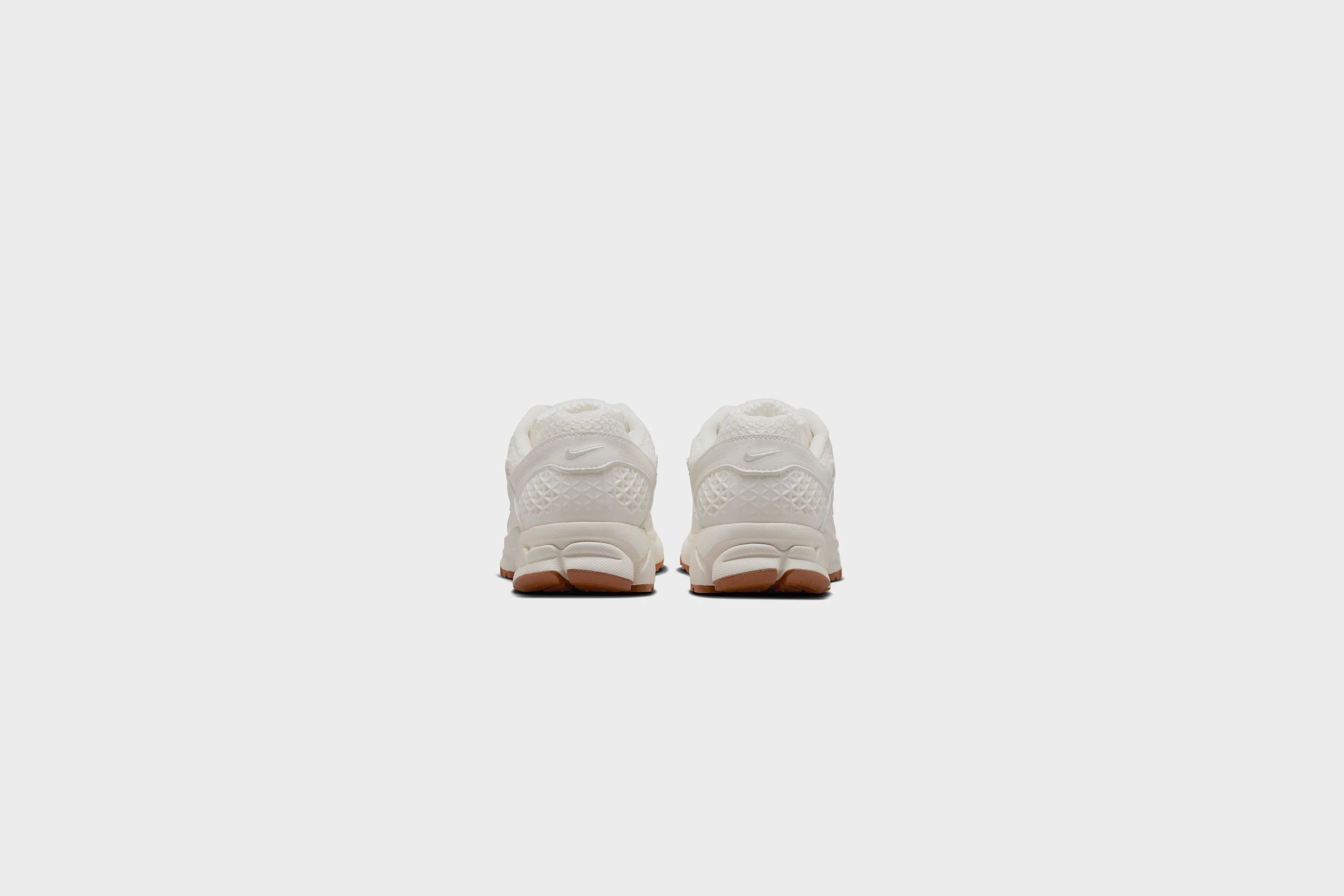 WMNS Nike Zoom Vomero 5 (Sail/Sail-Photon Dust-Flax)